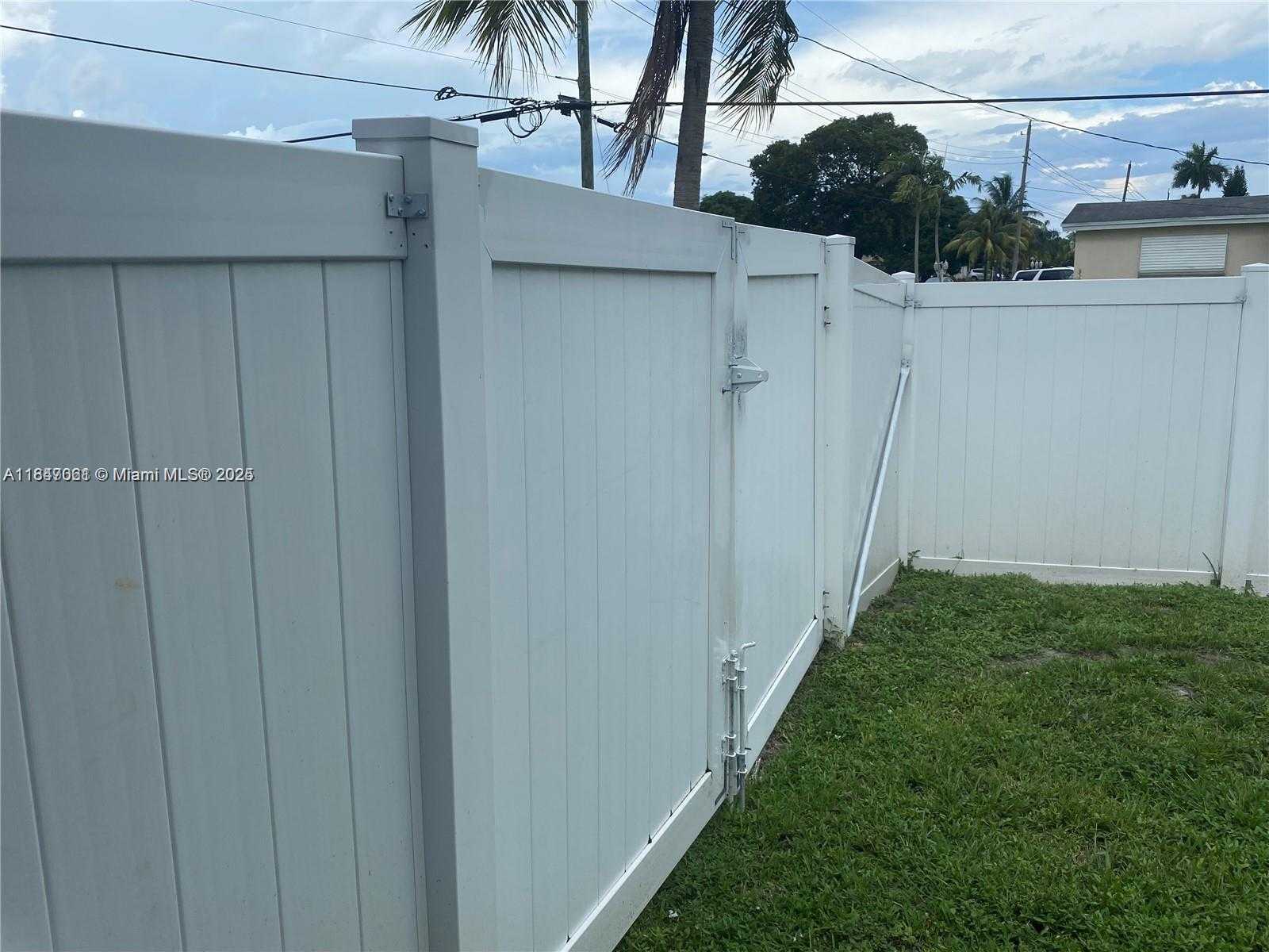 Small Image of 3500 NORTH WEST 32ND CT #-, Lauderdale Lakes Number 11