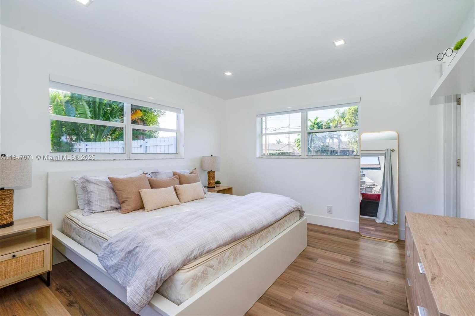 Small Image of 1200 NORTH EAST 27TH WAY, Pompano Beach Number 11
