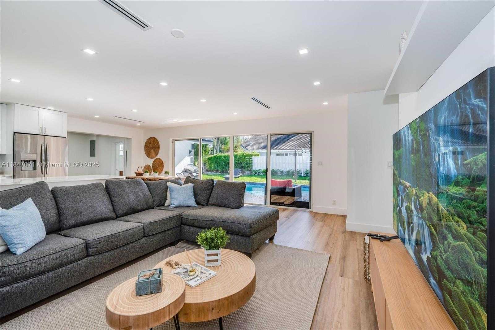 Small Image of 1200 NORTH EAST 27TH WAY, Pompano Beach Number 18
