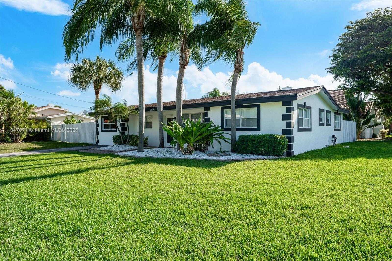 Small Image of 1200 NORTH EAST 27TH WAY, Pompano Beach Number 31