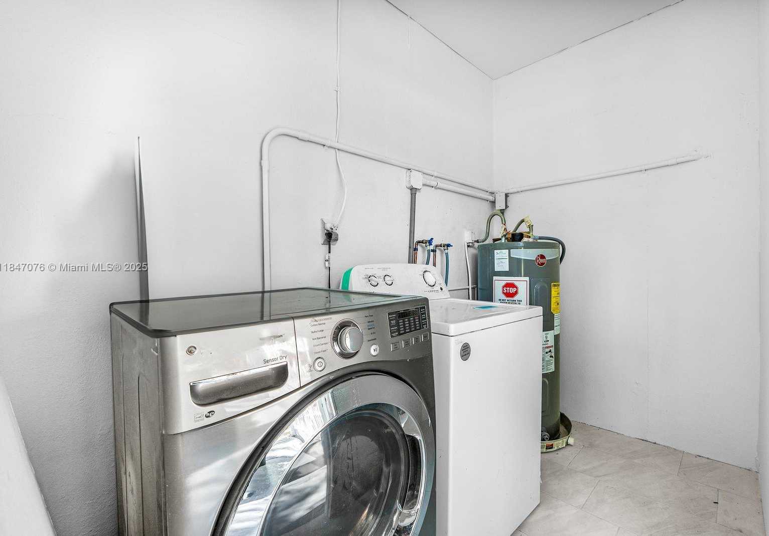 Small Image of 1121 SOUTH WEST 18TH CT #1121, Fort Lauderdale Number 19