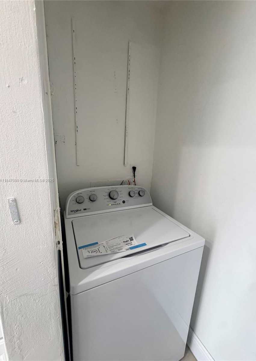 Small Image of 11002 SOUTH WEST 122ND PL #11002, Miami Number 16