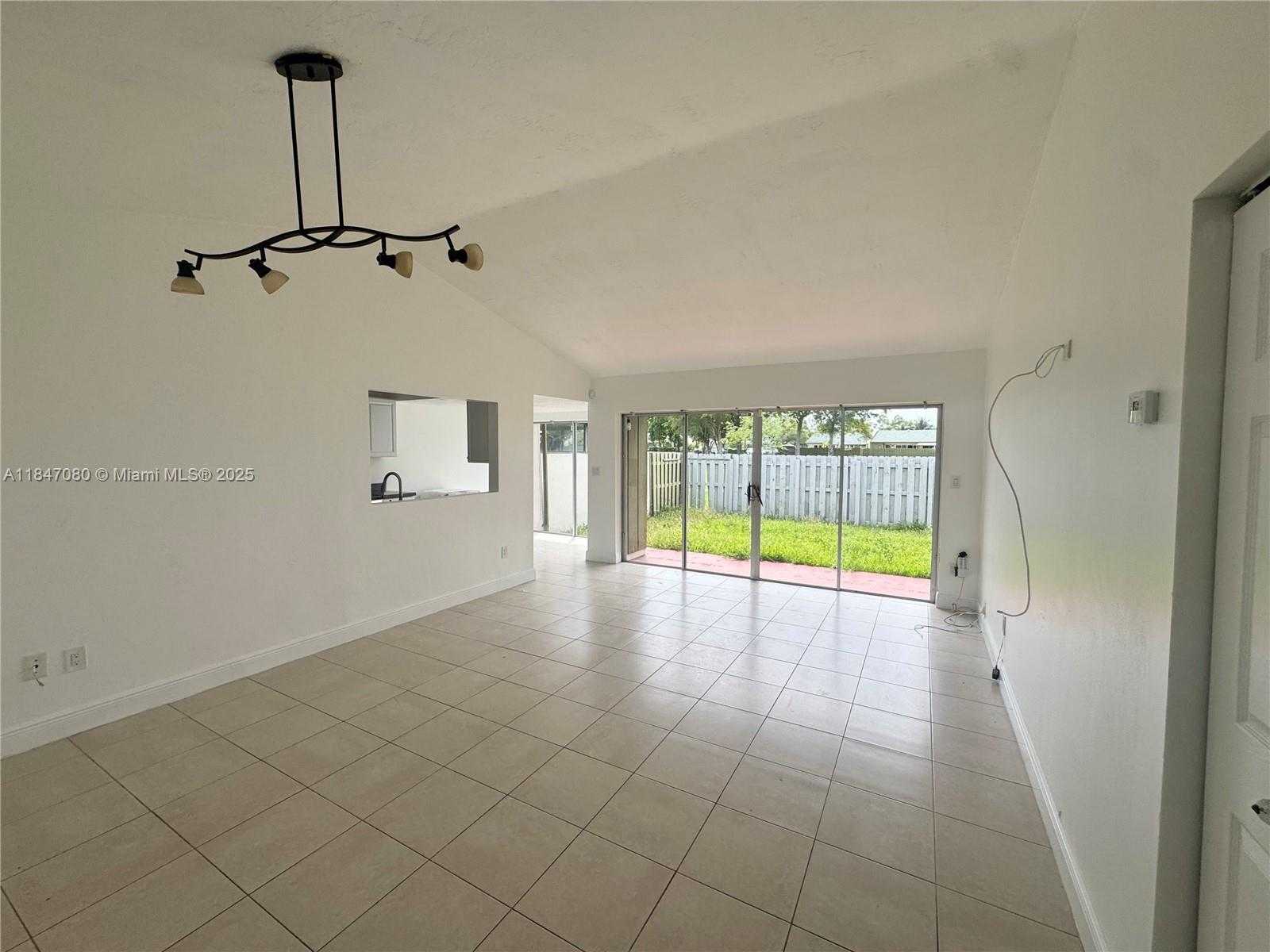 Small Image of 11002 SOUTH WEST 122ND PL #11002, Miami Number 9