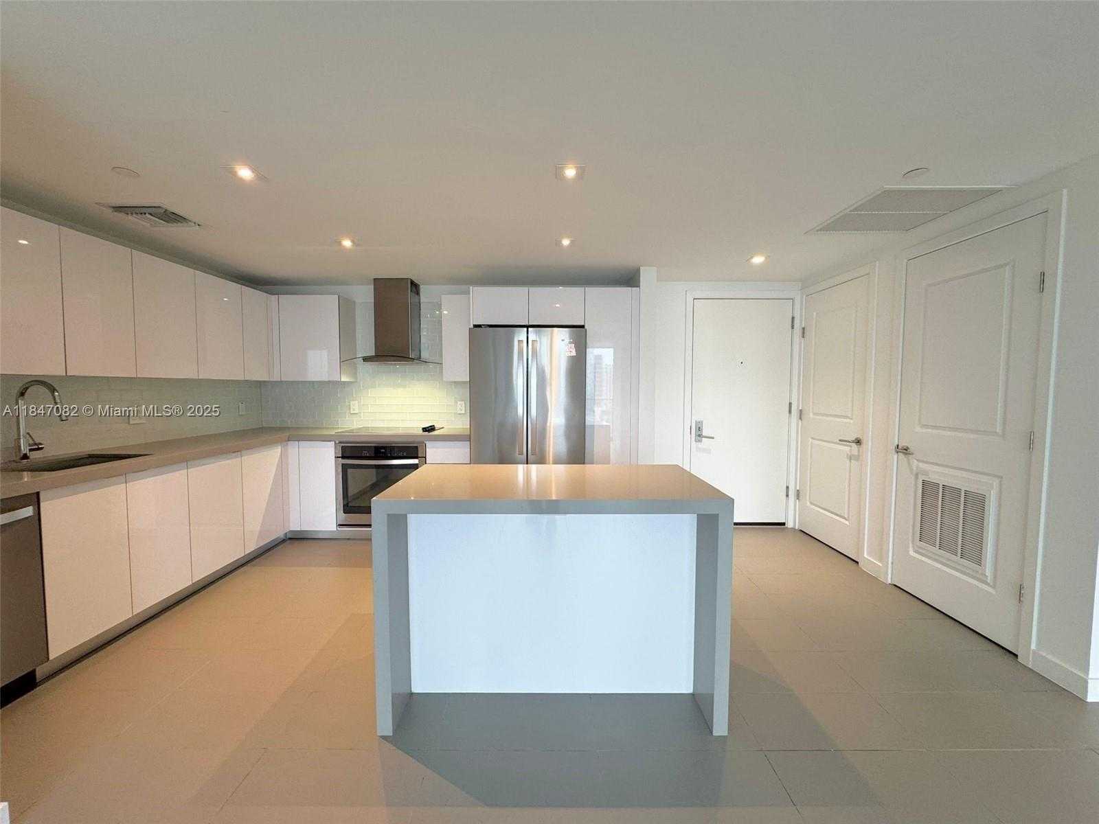 Small Image of 1600 NORTH EAST 1ST AVE #2509, Miami Number 6