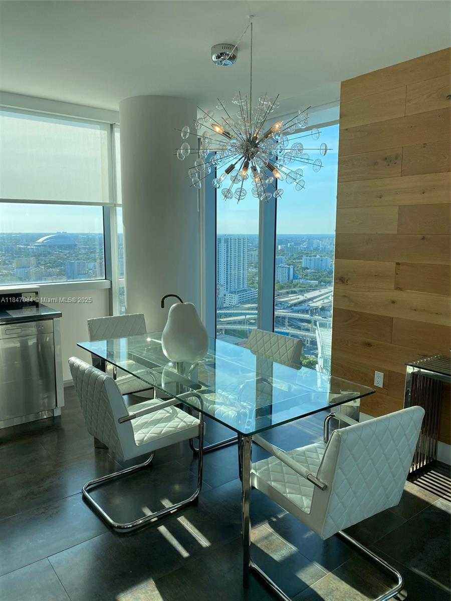 Small Image of 92 SOUTH WEST 3RD ST #3610, Miami Number 17