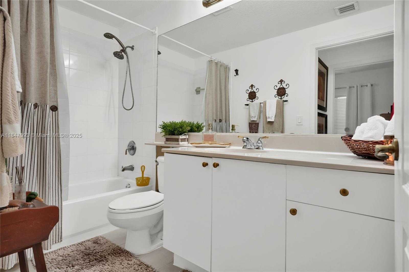 Small Image of 10720 NORTH WEST 66TH ST #205, Doral Number 26