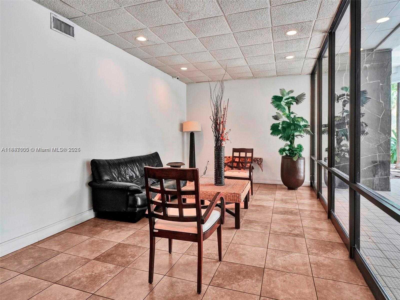 Small Image of 6900 BAY DR #10H, Miami Beach Number 25