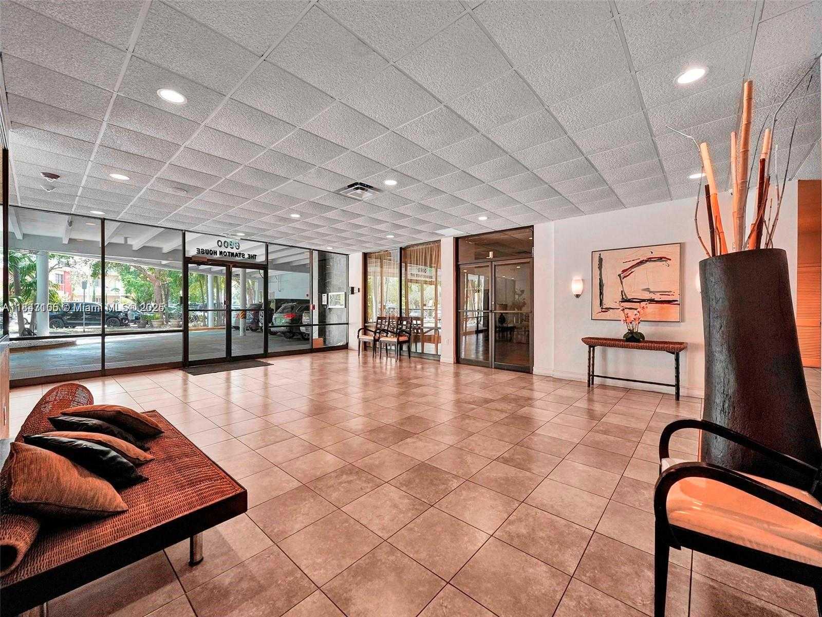 Small Image of 6900 BAY DR #10H, Miami Beach Number 26