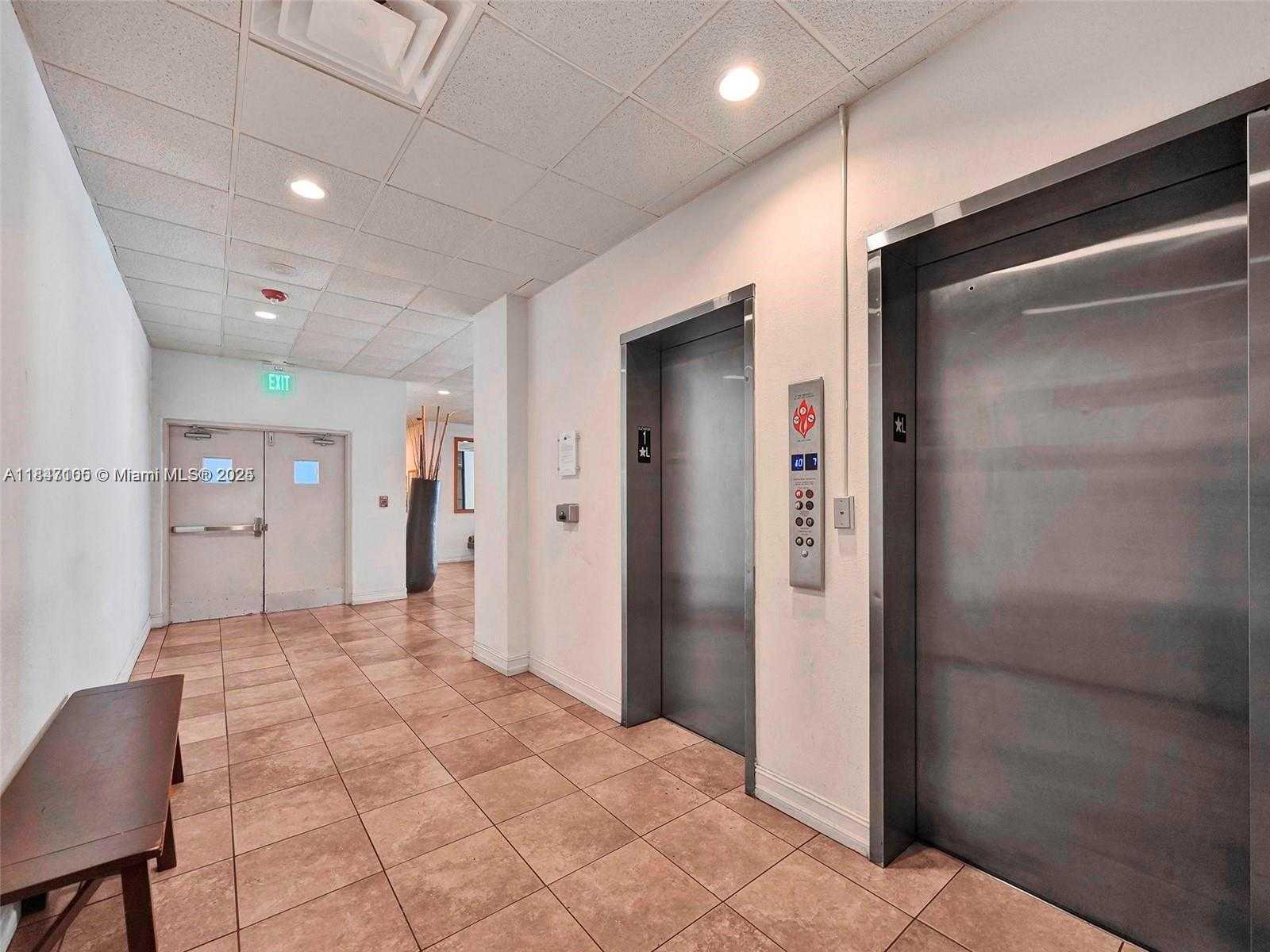 Small Image of 6900 BAY DR #10H, Miami Beach Number 28