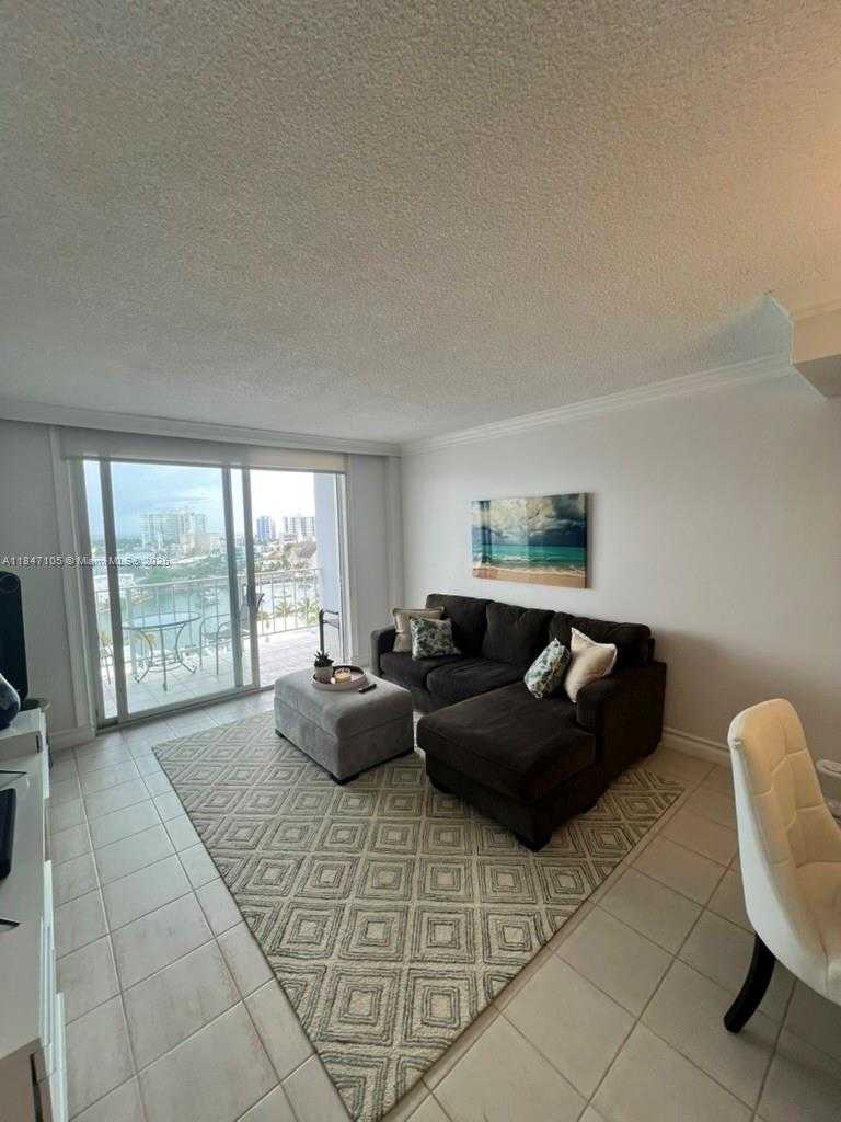Small Image of 6900 BAY DR #10H, Miami Beach Number 7