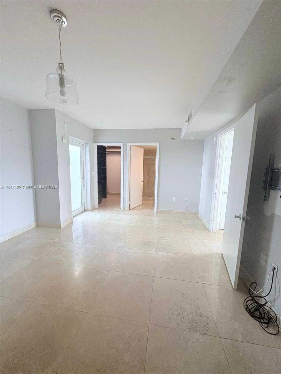 Small Image of 400 ALTON RD #TH-3A, Miami Beach Number 13