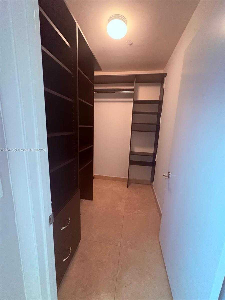 Small Image of 400 ALTON RD #TH-3A, Miami Beach Number 15