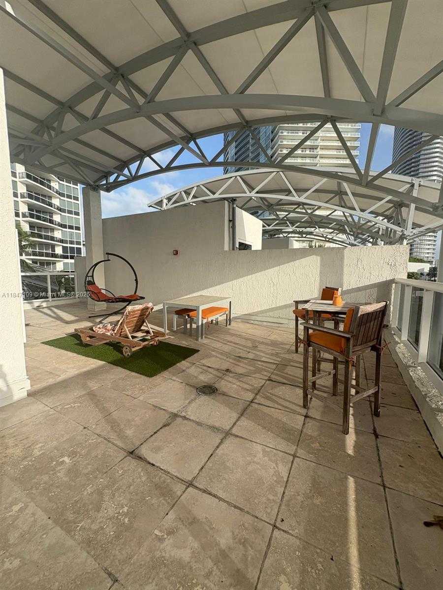 Small Image of 400 ALTON RD #TH-3A, Miami Beach Number 18