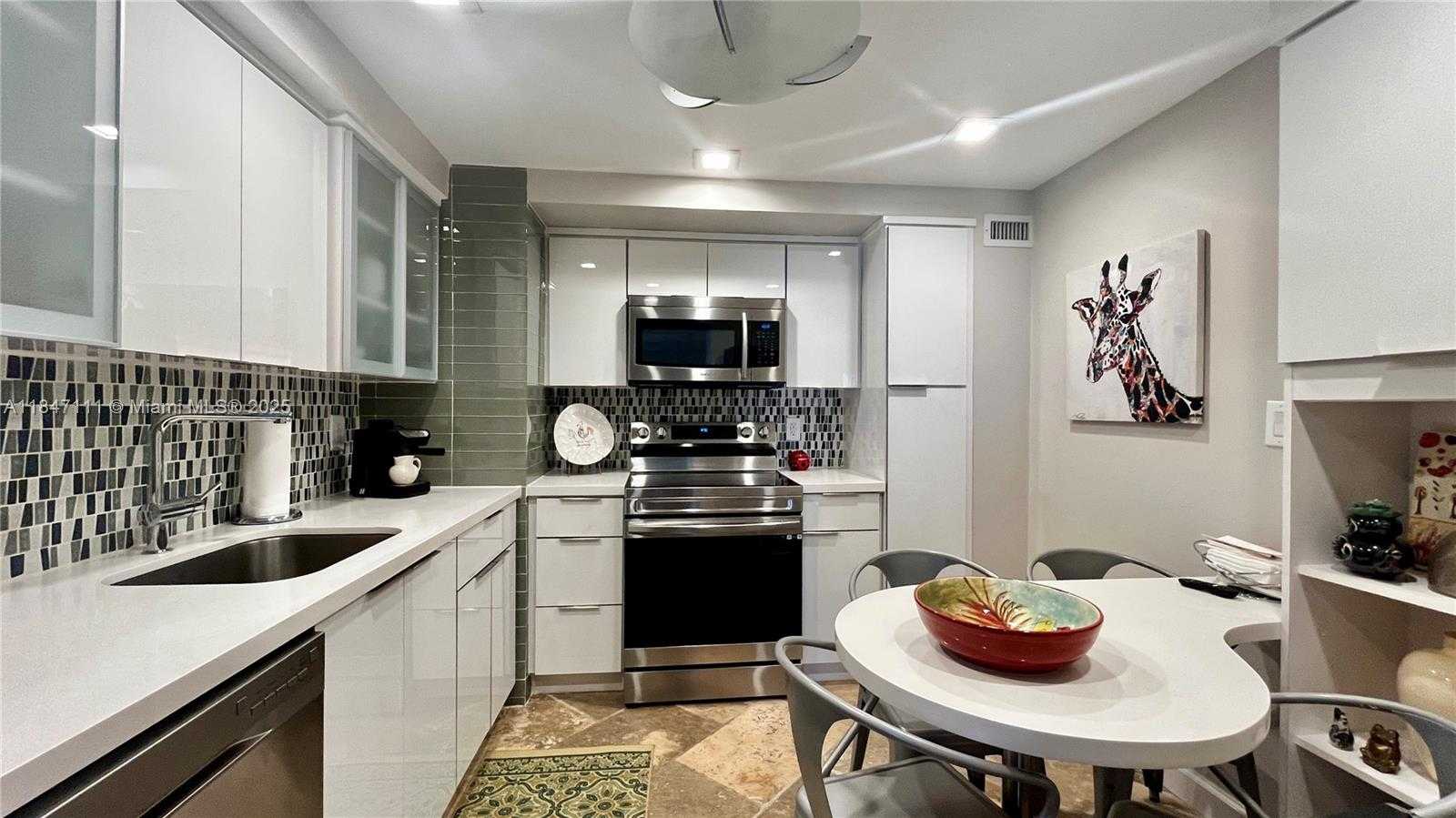 Small Image of 9225 COLLINS AVE #1402, Surfside Number 13
