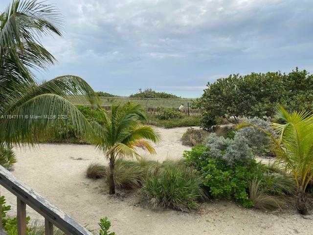 Small Image of 9225 COLLINS AVE #1402, Surfside Number 31