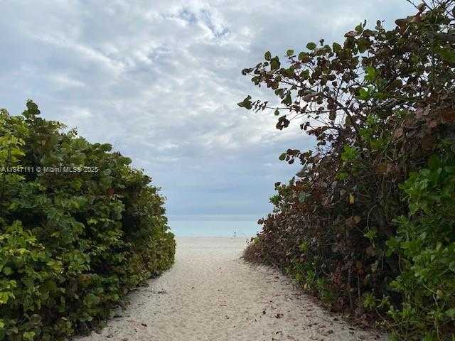 Small Image of 9225 COLLINS AVE #1402, Surfside Number 36