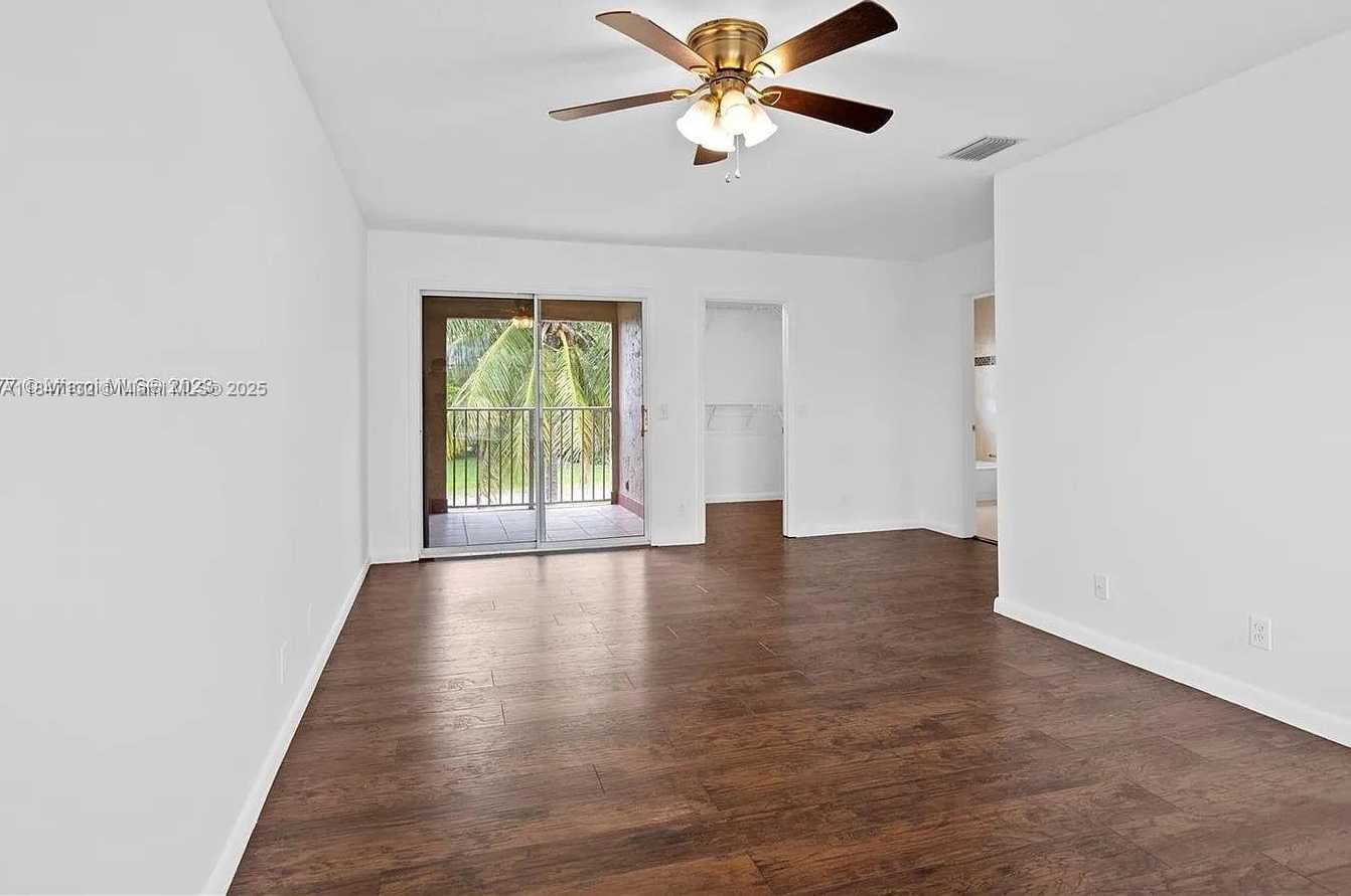 Small Image of 23170 FLORALWOOD LN, Boca Raton Number 7