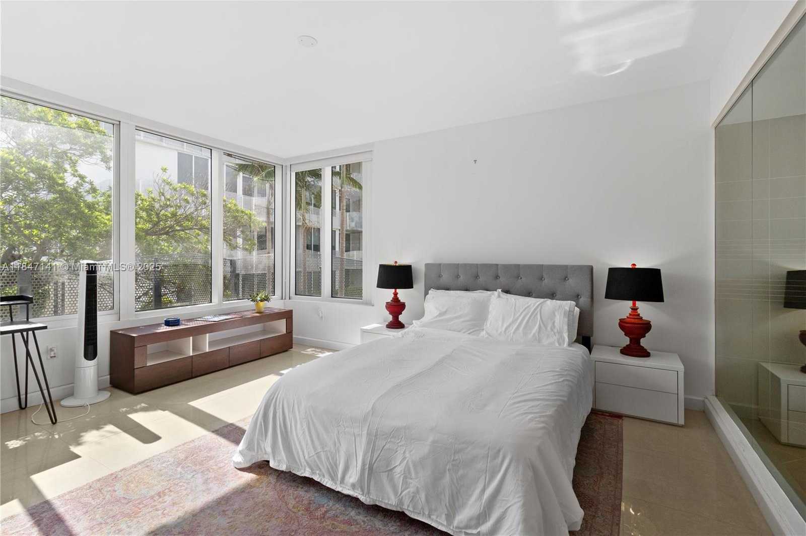Small Image of 2155 WASHINGTON CT #201, Miami Beach Number 10