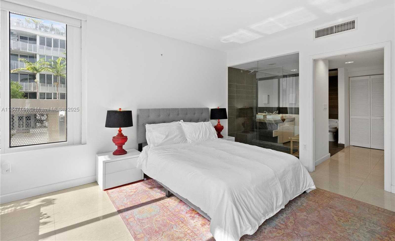 Small Image of 2155 WASHINGTON CT #201, Miami Beach Number 11