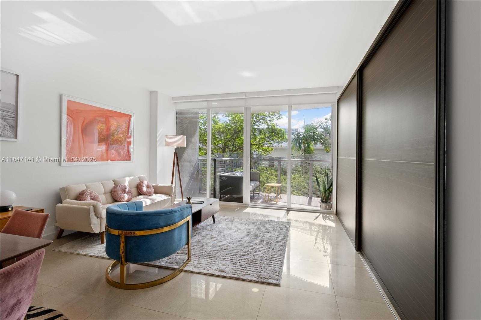 Small Image of 2155 WASHINGTON CT #201, Miami Beach Number 16