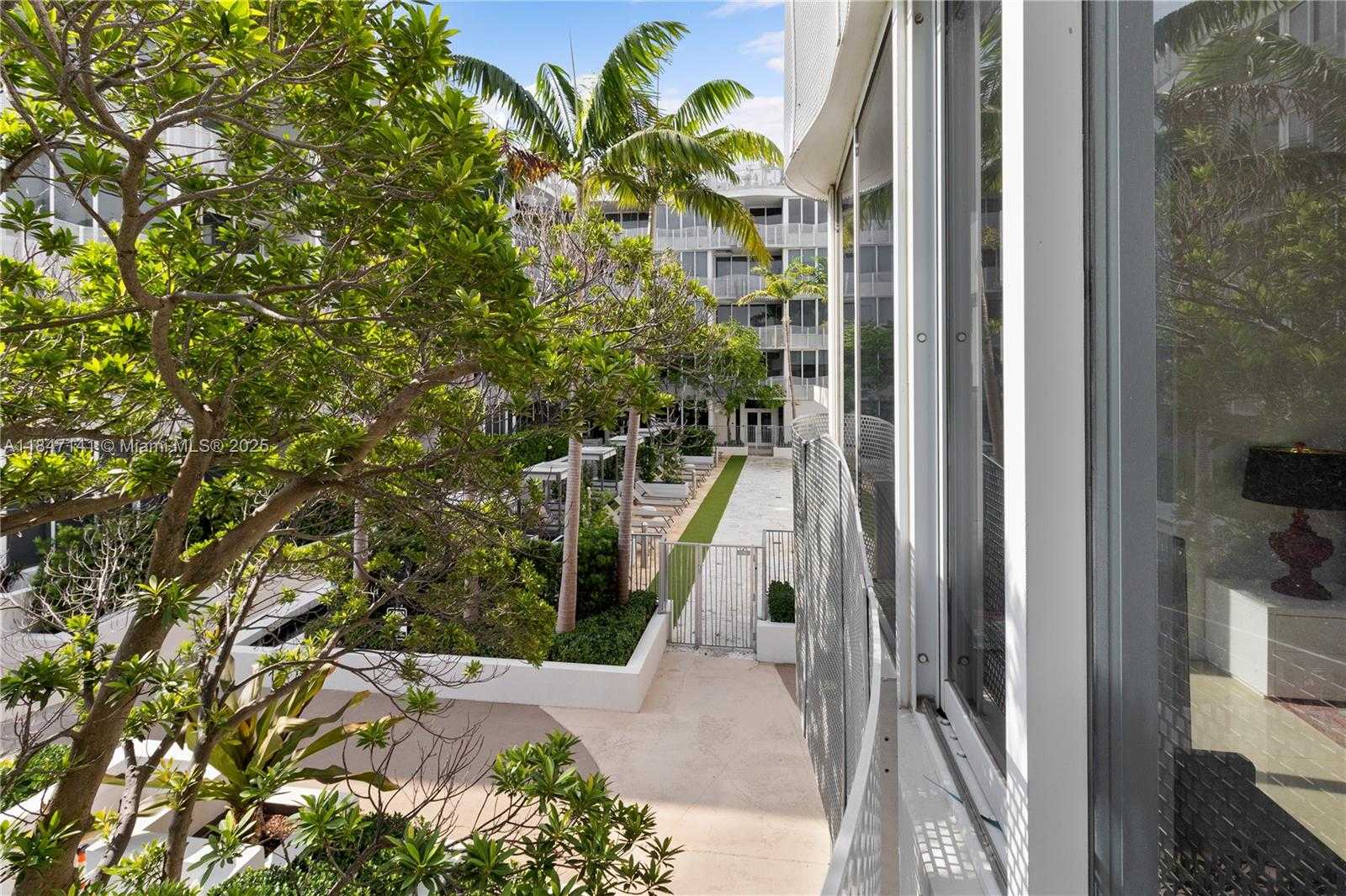 Small Image of 2155 WASHINGTON CT #201, Miami Beach Number 17