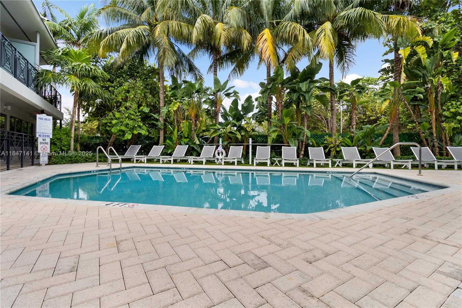 Small Image of 2155 WASHINGTON CT #201, Miami Beach Number 23