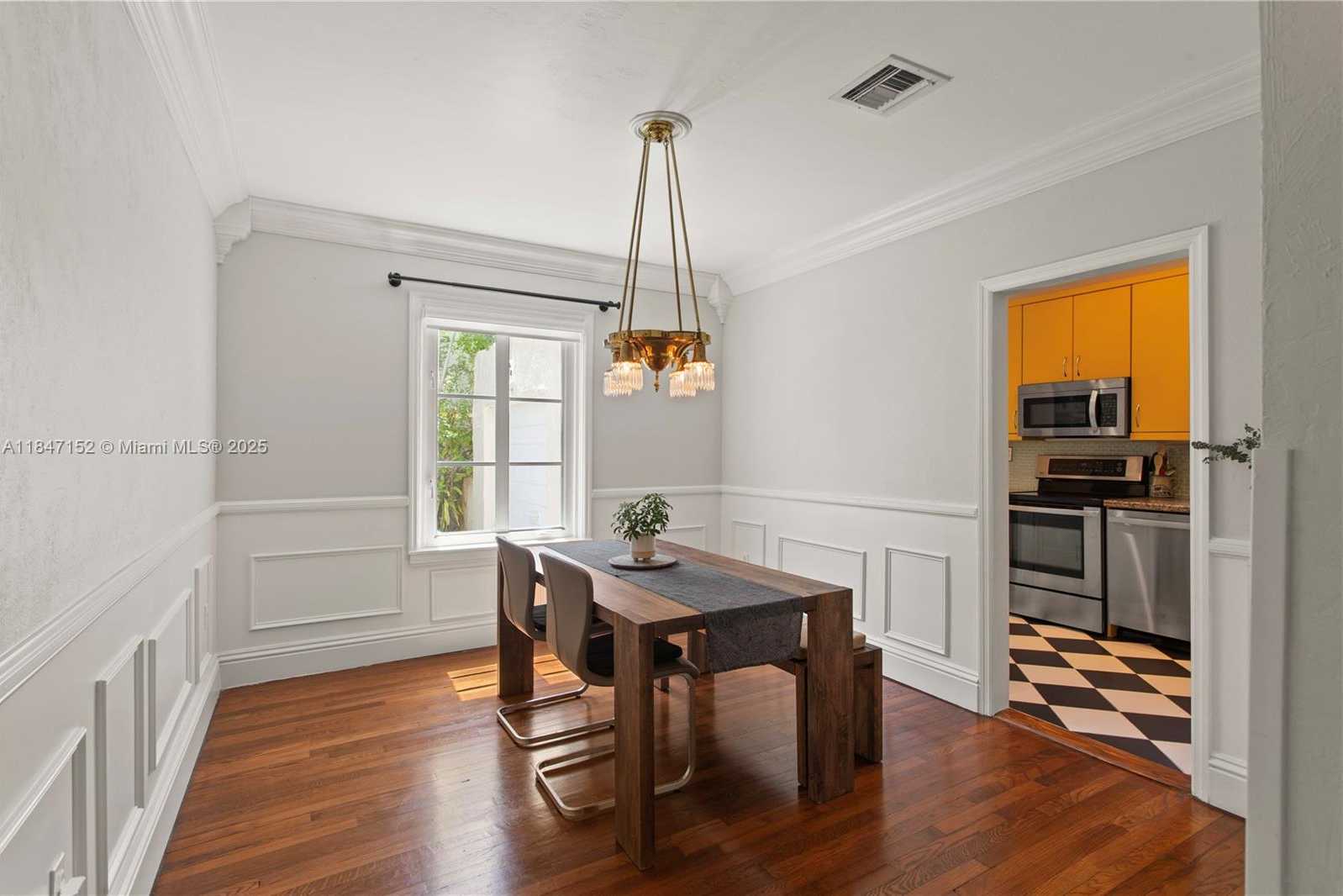 Small Image of 604 ALCAZAR AVE, Coral Gables Number 15