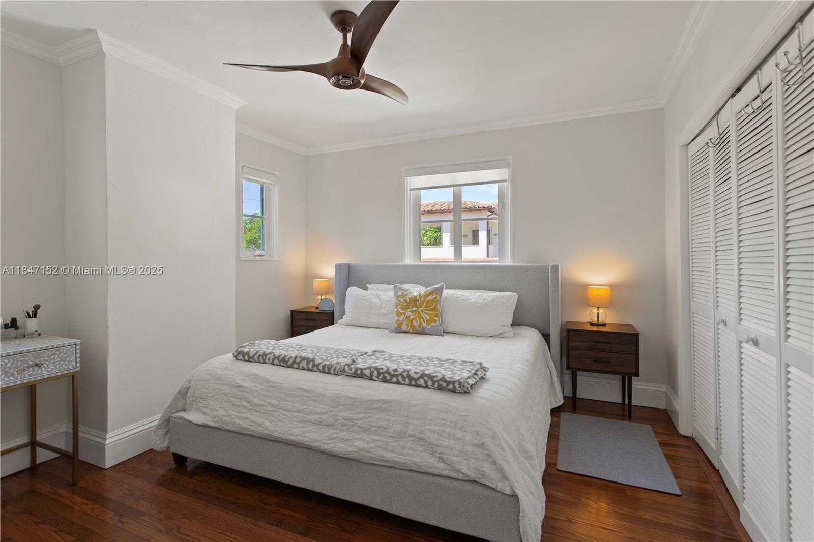 Small Image of 604 ALCAZAR AVE, Coral Gables Number 25