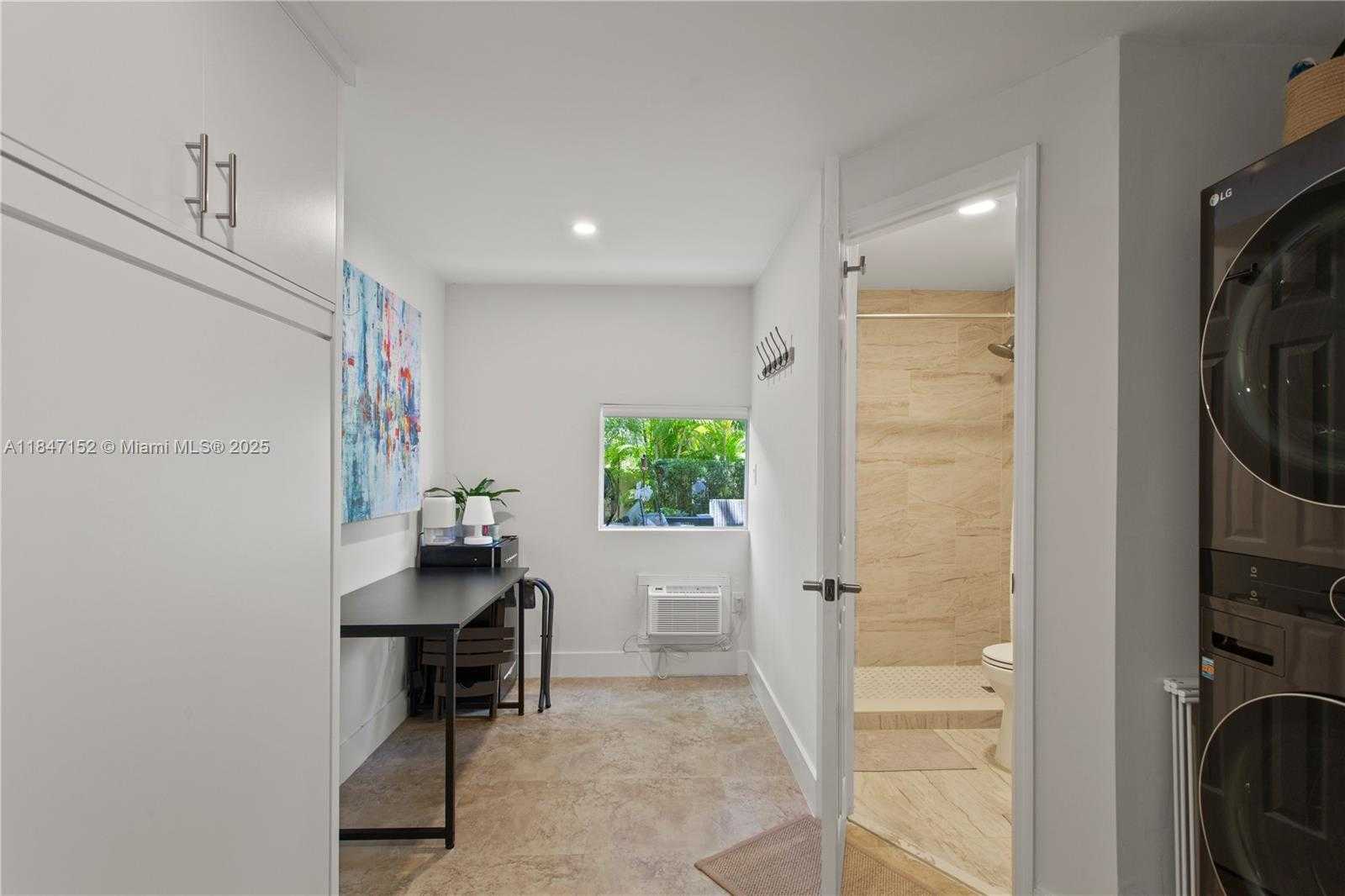 Small Image of 604 ALCAZAR AVE, Coral Gables Number 32