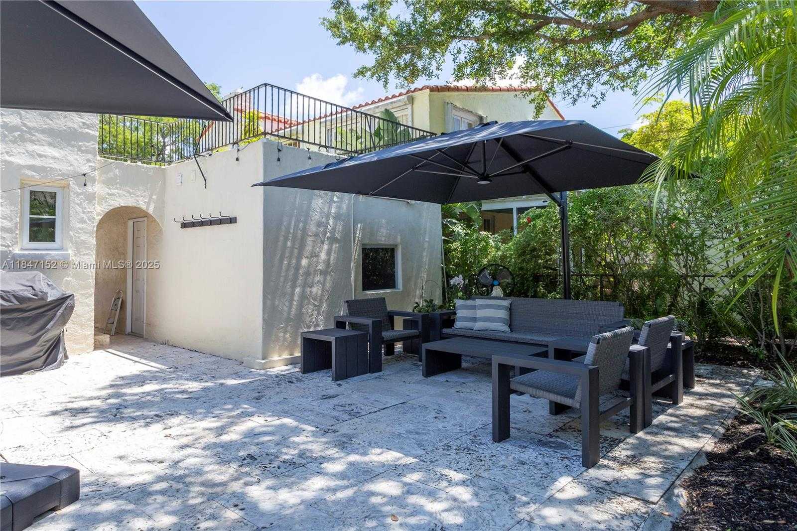 Small Image of 604 ALCAZAR AVE, Coral Gables Number 38