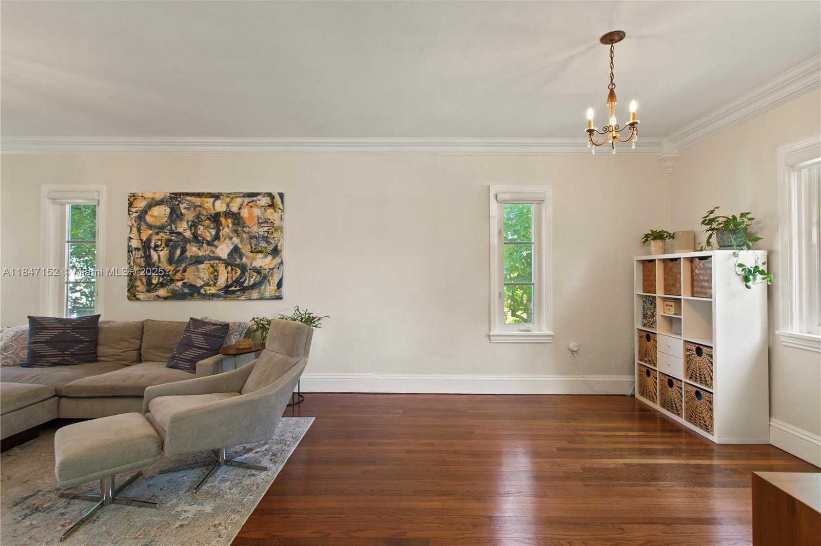 Small Image of 604 ALCAZAR AVE, Coral Gables Number 7