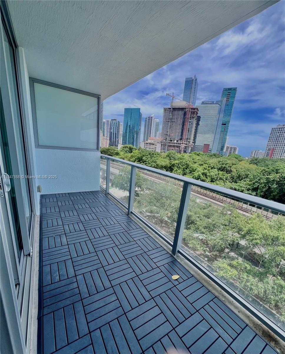 Small Image of 1600 SOUTH WEST 1ST AVE #609, Miami Number 8