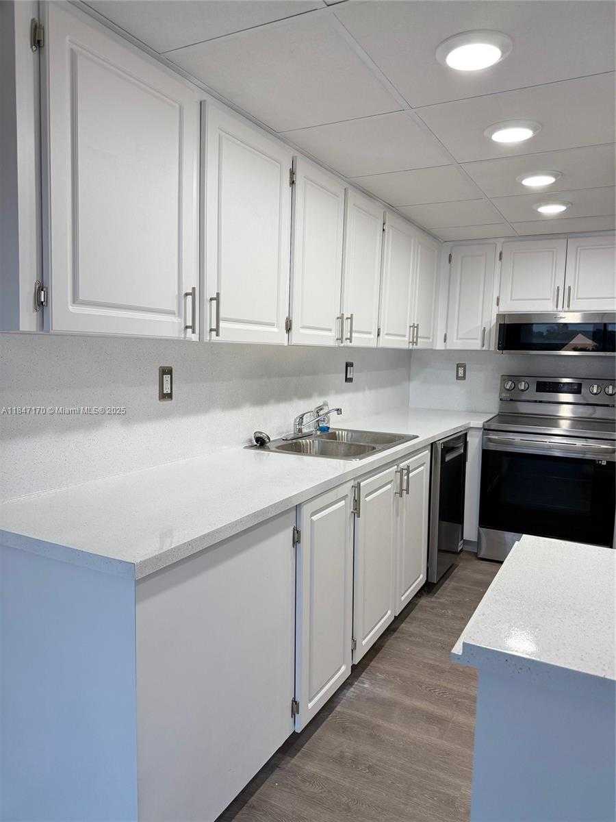 Small Image of 5900 SOUTH WEST 127TH AVE #3320, Miami Number 10