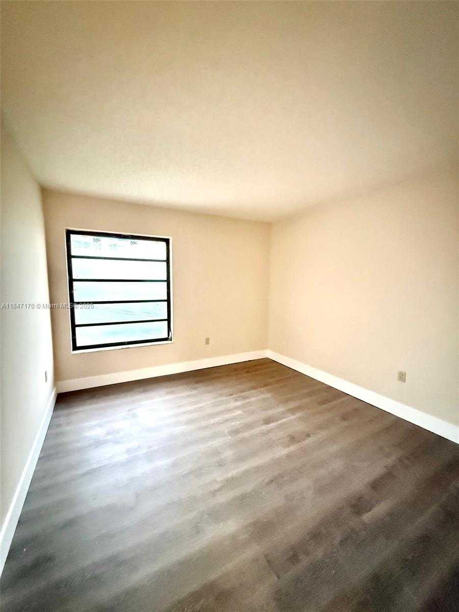 Small Image of 5900 SOUTH WEST 127TH AVE #3320, Miami Number 26