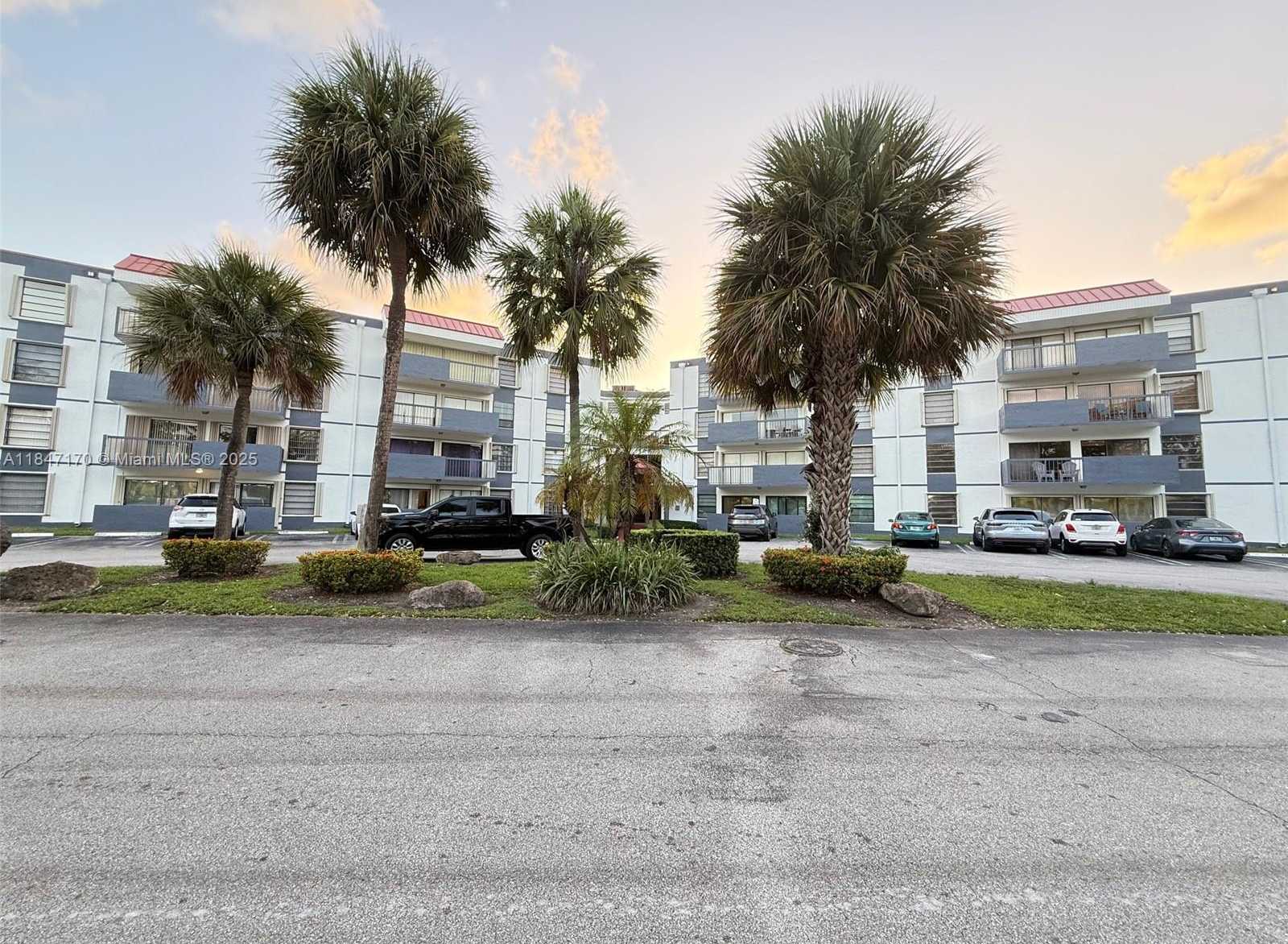Small Image of 5900 SOUTH WEST 127TH AVE #3320, Miami Number 3