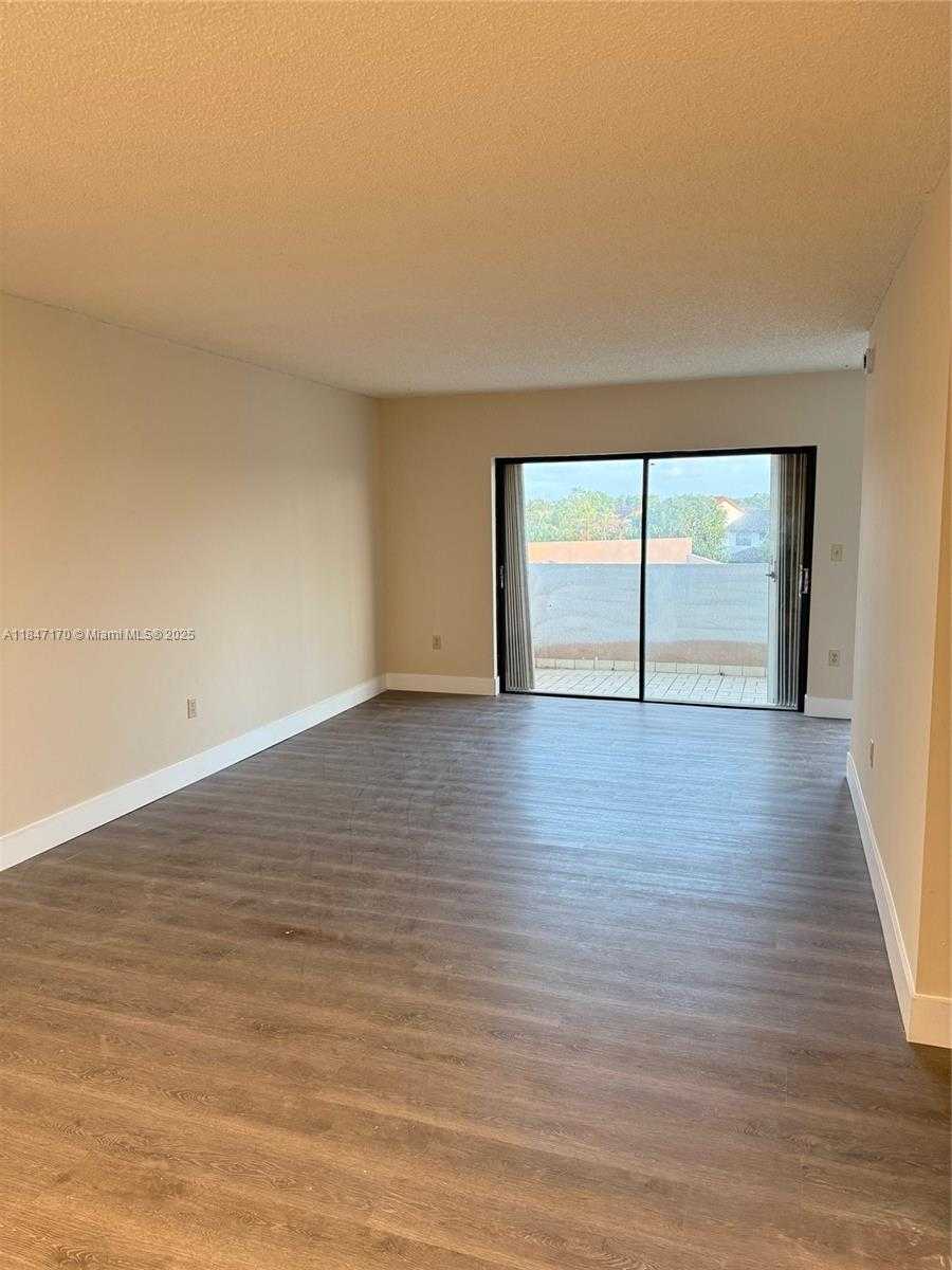 Small Image of 5900 SOUTH WEST 127TH AVE #3320, Miami Number 8