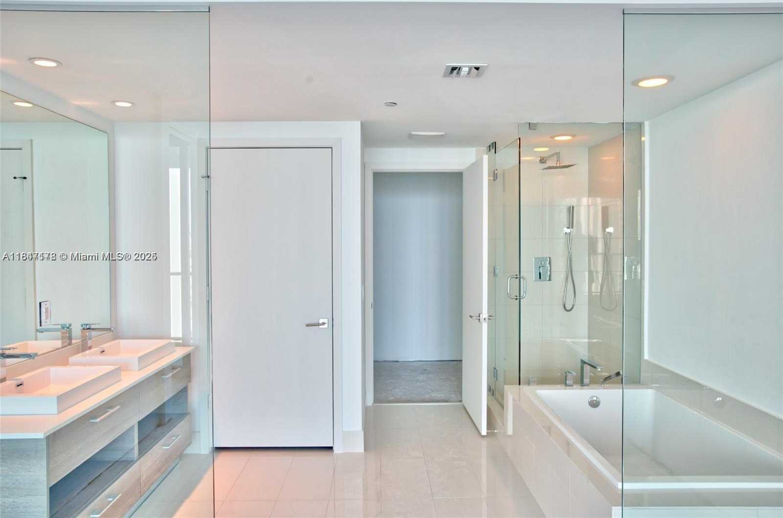 Small Image of 650 NORTH EAST 32ND ST #3403, Miami Number 9