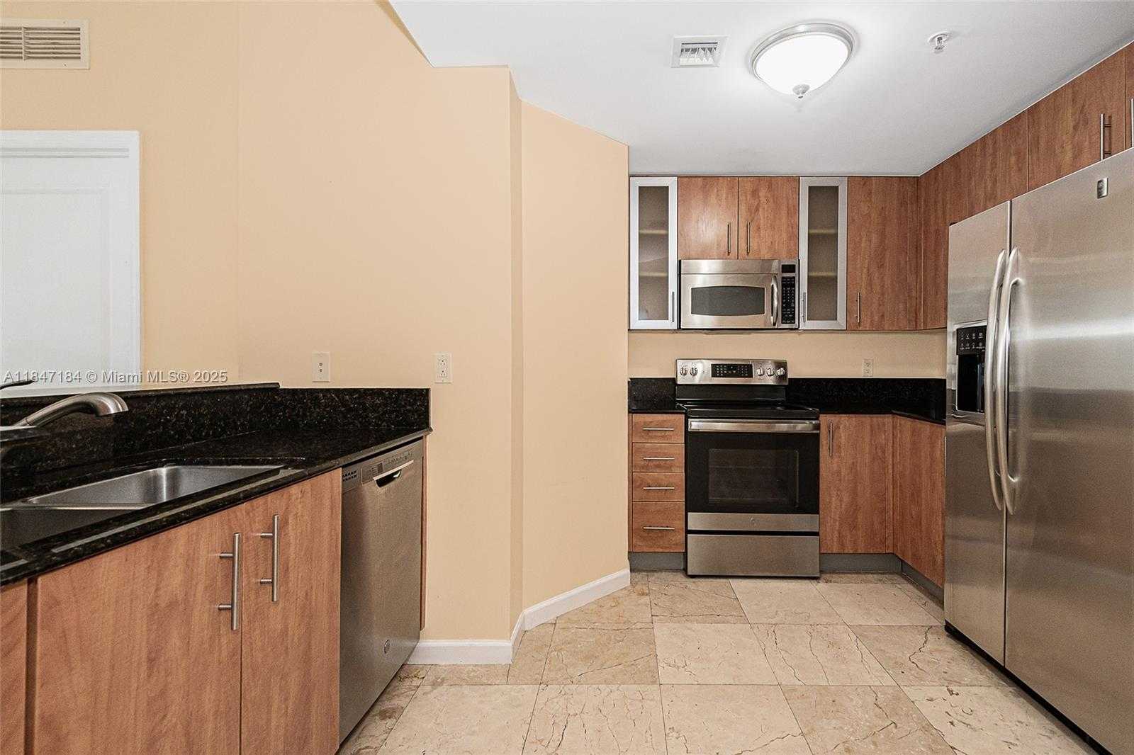 Small Image of 7900 HARBOR ISLAND DR #618, North Bay Village Number 14