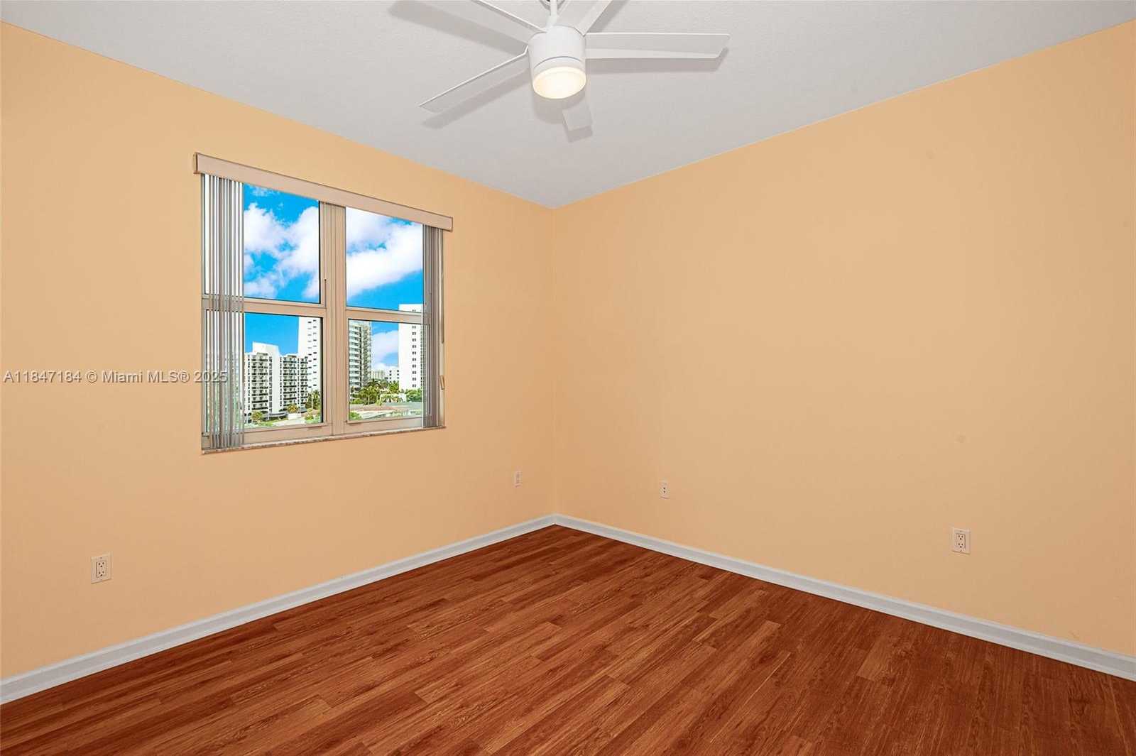 Small Image of 7900 HARBOR ISLAND DR #618, North Bay Village Number 18