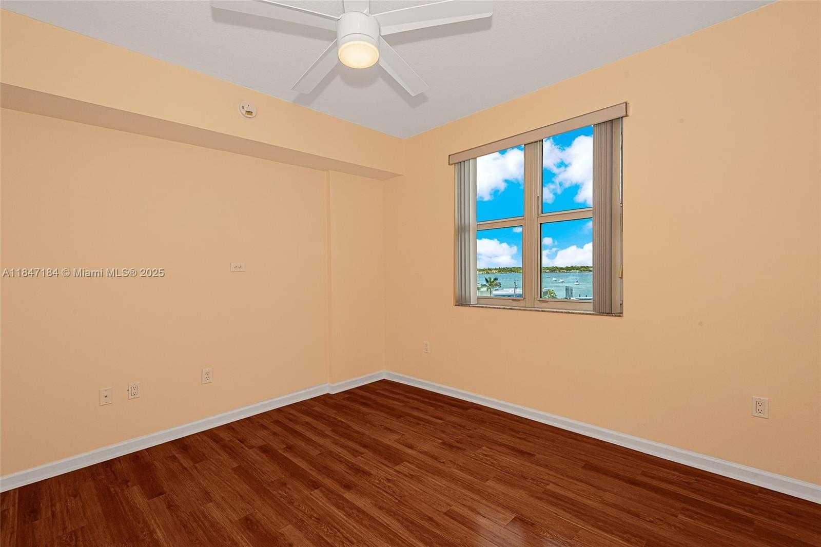 Small Image of 7900 HARBOR ISLAND DR #618, North Bay Village Number 19
