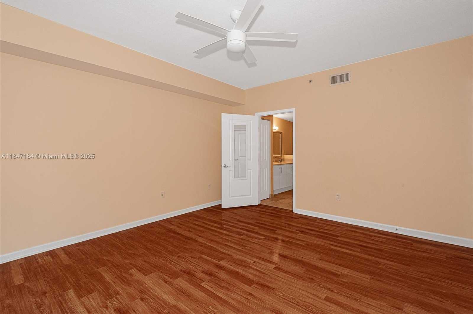 Small Image of 7900 HARBOR ISLAND DR #618, North Bay Village Number 24