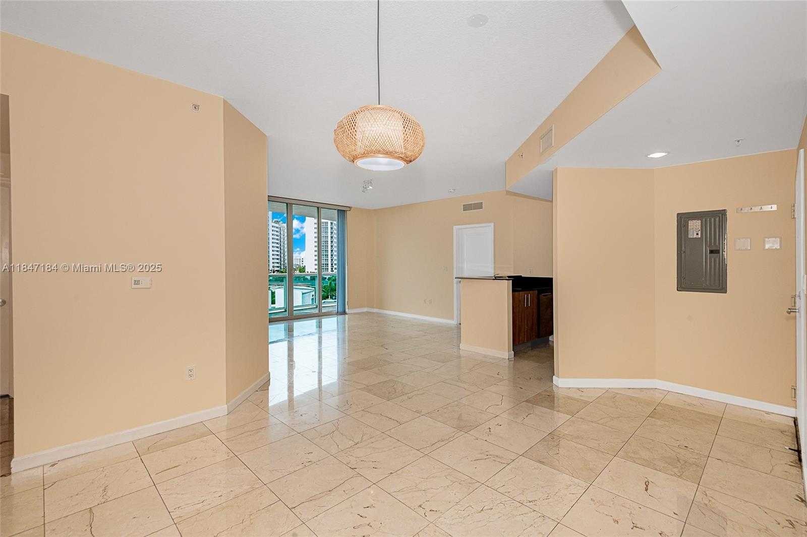 Small Image of 7900 HARBOR ISLAND DR #618, North Bay Village Number 3