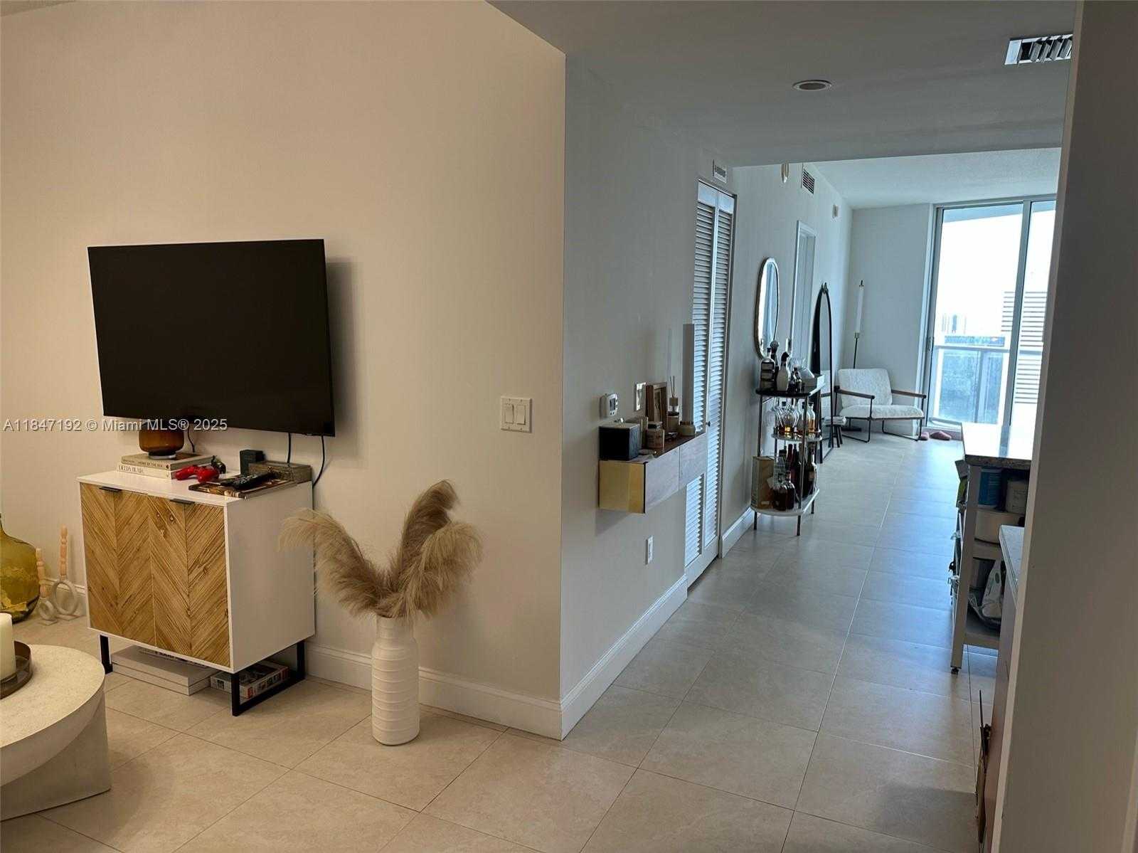 Small Image of 185 SOUTH WEST 7TH ST #4105, Miami Number 10