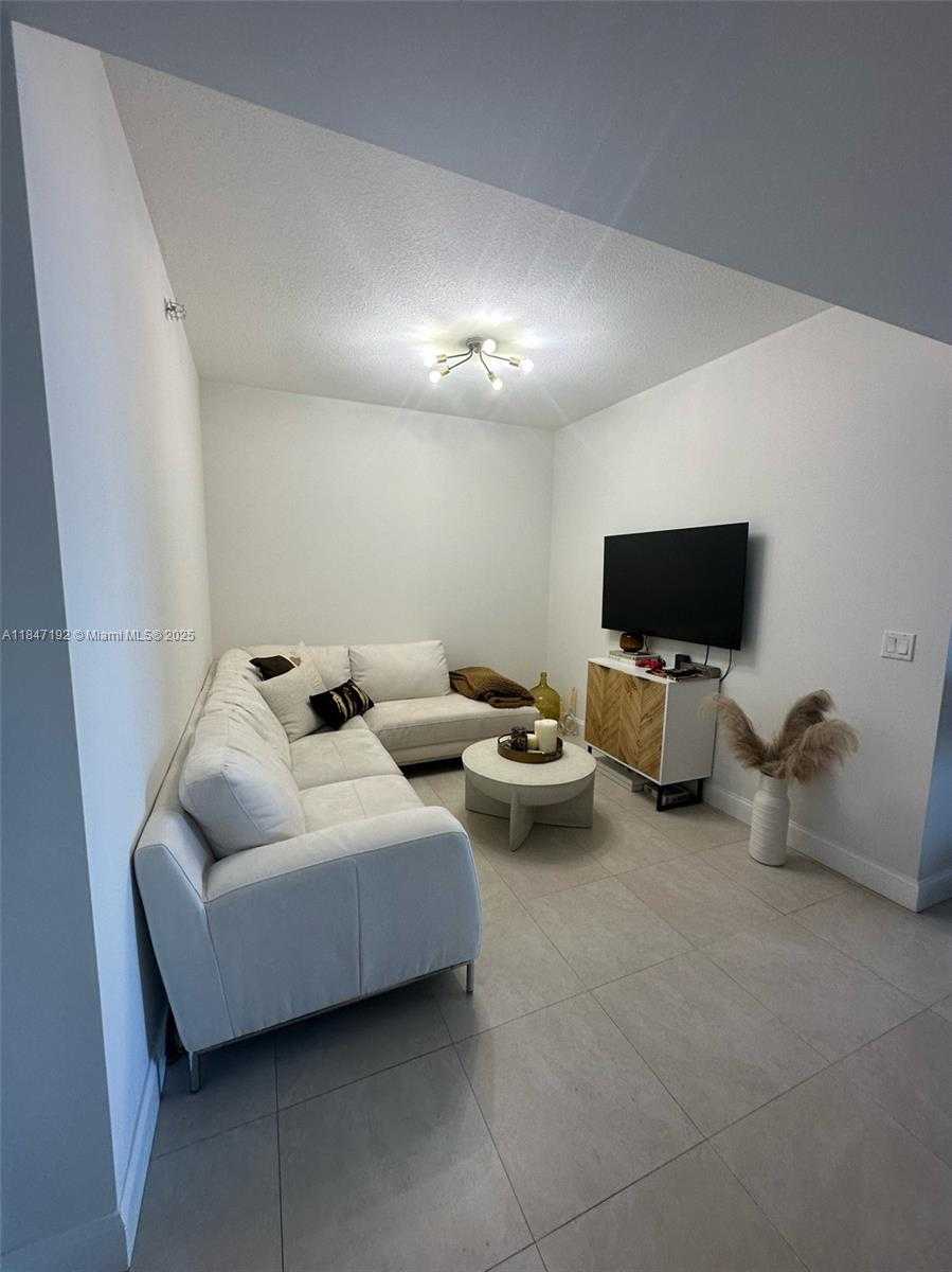 Small Image of 185 SOUTH WEST 7TH ST #4105, Miami Number 7
