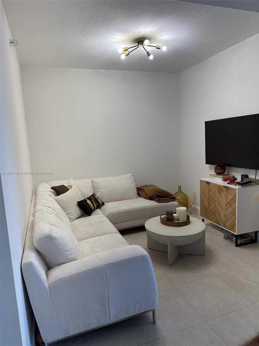 Small Image of 185 SOUTH WEST 7TH ST #4105, Miami Number 8