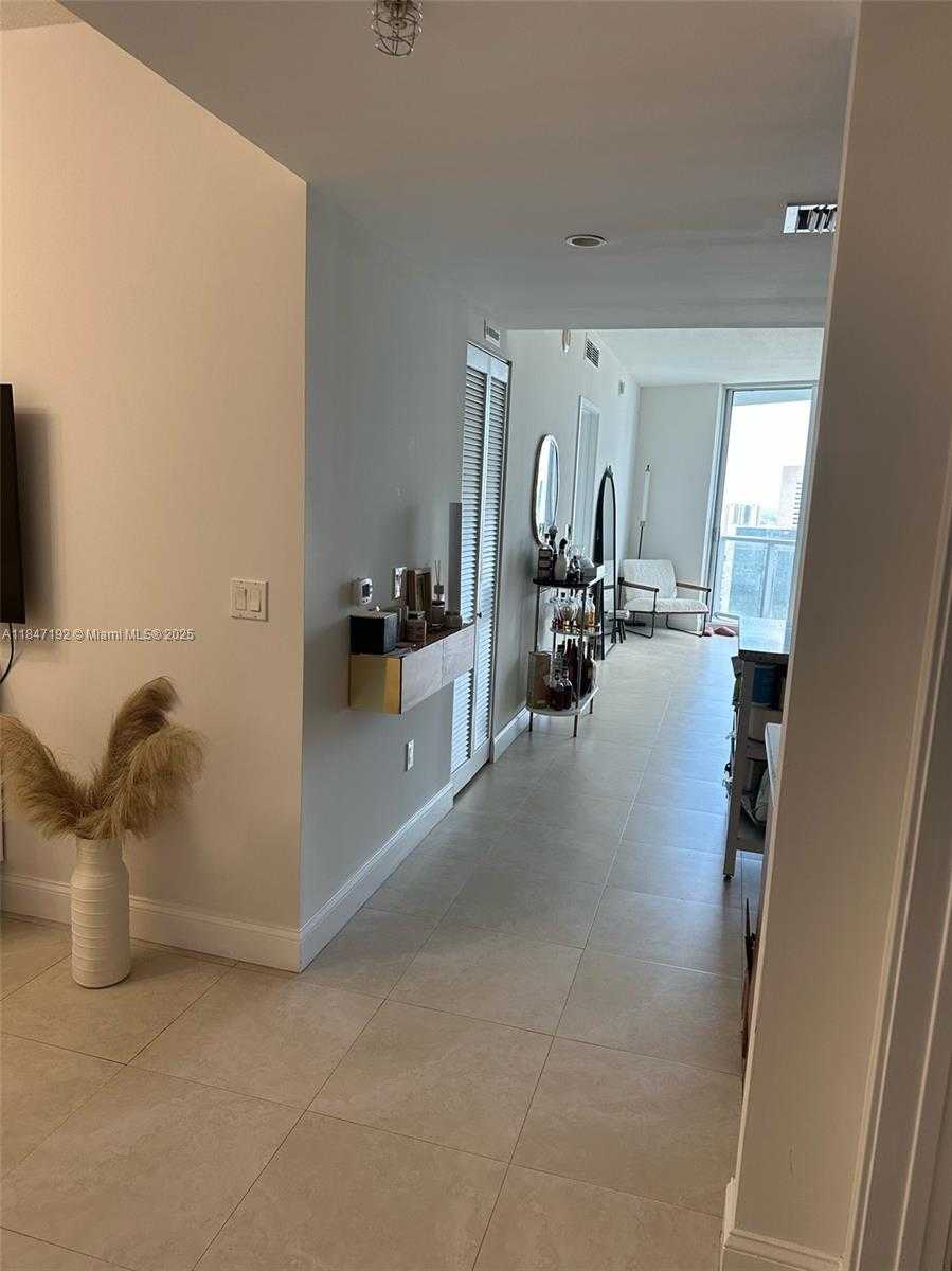 Small Image of 185 SOUTH WEST 7TH ST #4105, Miami Number 9