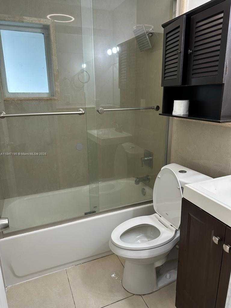 Small Image of 5771 SOUTH WEST 38TH CT #1, Davie Number 4