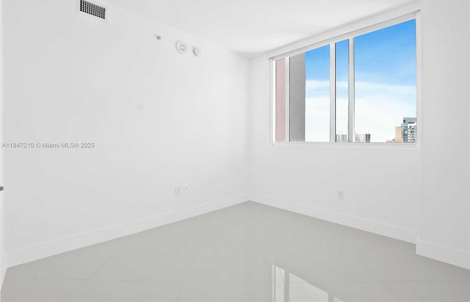Small Image of 253 NORTH EAST 2ND ST #3602, Miami Number 29
