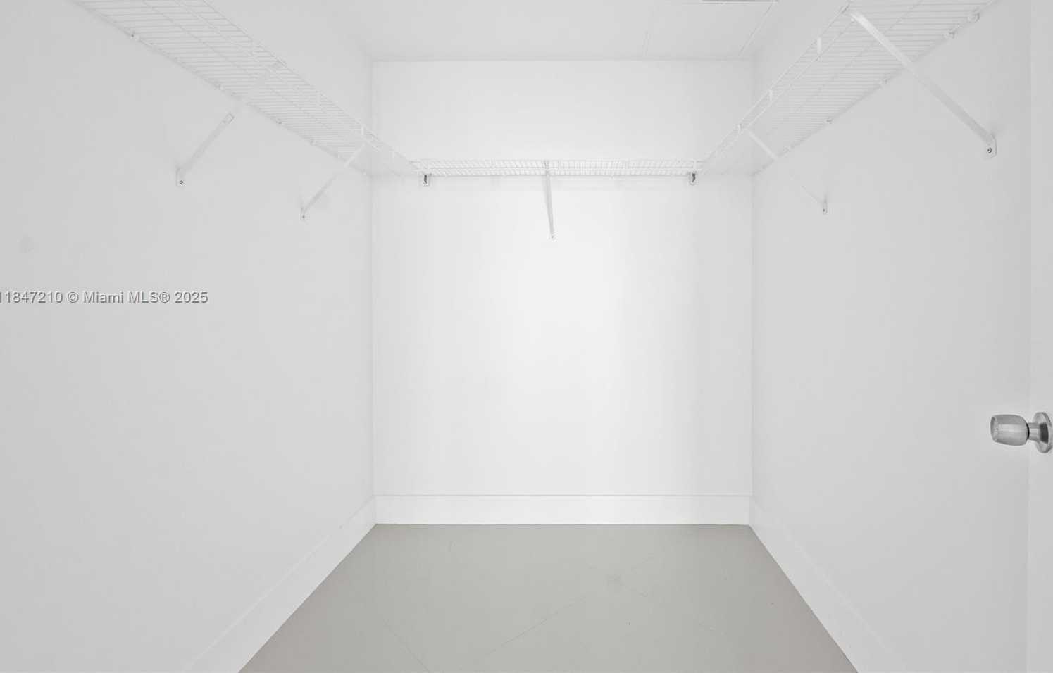 Small Image of 253 NORTH EAST 2ND ST #3602, Miami Number 30
