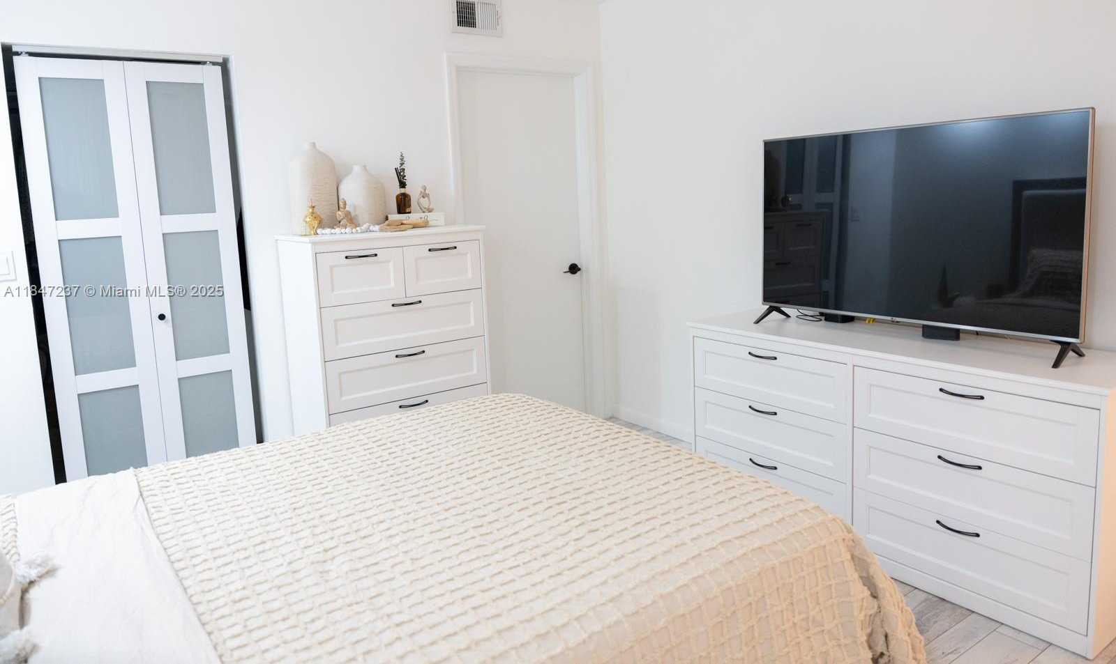Small Image of 2055 SOUTH WEST 122ND AVE #529, Miami Number 22